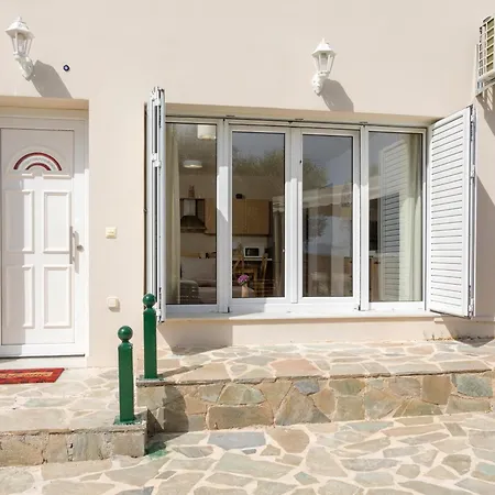 Tumeremos For 8 People, Private Bbq Area Apartment