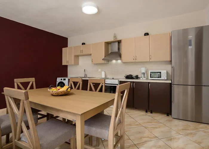 Tumeremos 3br Private Bbq Garden Apartment Ambelokipoi (Zakynthos)